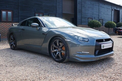 Nissan GT-R 3.8 V6 PREMIUM EDITION LITCHFIELD STAGE ONE 64