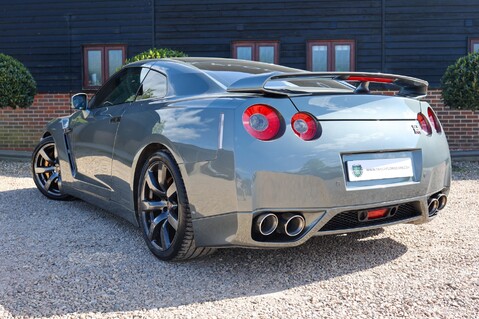 Nissan GT-R 3.8 V6 PREMIUM EDITION LITCHFIELD STAGE ONE 70
