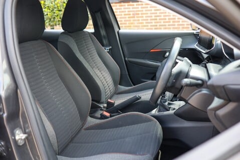 Peugeot 208 1.2 PURETECH ACTIVE PREMIUM S/S 12