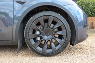 Tesla Model Y LONG RANGE AWD 11