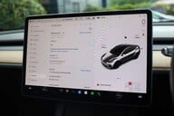 Tesla Model Y LONG RANGE AWD 13