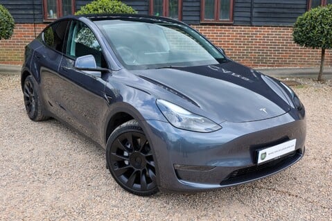 Tesla Model Y LONG RANGE AWD 33