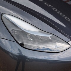 Tesla Model Y LONG RANGE AWD 2