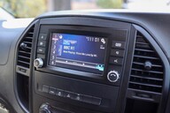 Mercedes-Benz Vito 119 2.2 CREW PREMIUM L2 17