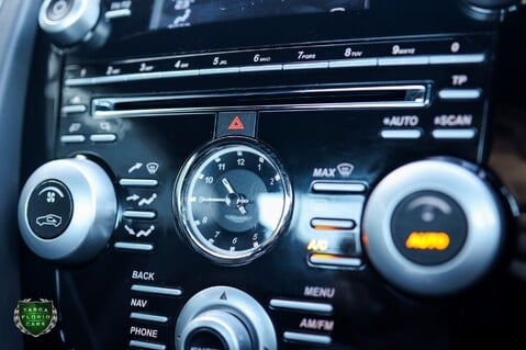 Aston Martin DBS 6.0 V12 21