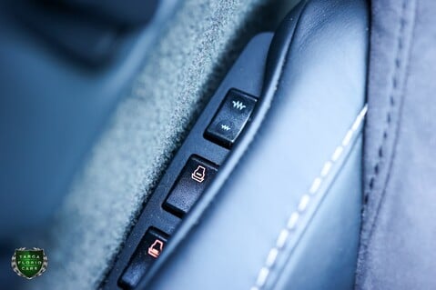 Aston Martin DBS 6.0 V12 28
