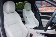 Jaguar F-Pace 2.0 R-DYNAMIC BLACK MHEV 41