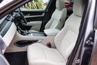 Jaguar F-Pace 2.0 R-DYNAMIC BLACK MHEV 14