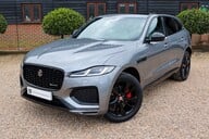 Jaguar F-Pace 2.0 R-DYNAMIC BLACK MHEV 64
