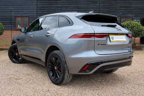Jaguar F-Pace 2.0 R-DYNAMIC BLACK MHEV 2