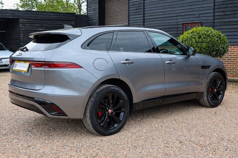Jaguar F-Pace 2.0 R-DYNAMIC BLACK MHEV 70