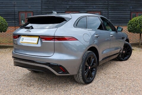 Jaguar F-Pace 2.0 R-DYNAMIC BLACK MHEV 10
