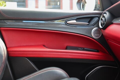 Alfa Romeo Stelvio QUADRIFOGLIO 2.9 V6 BITURBO 25