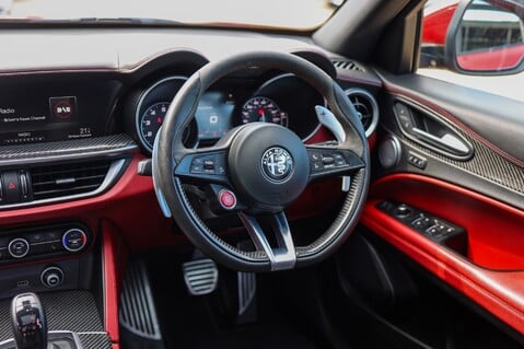 Alfa Romeo Stelvio QUADRIFOGLIO 2.9 V6 BITURBO 38