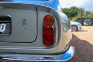 Aston Martin DB6  27