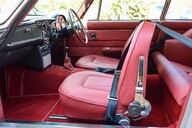 Aston Martin DB6  65