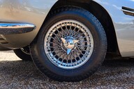 Aston Martin DB6  81