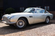 Aston Martin DB6  84