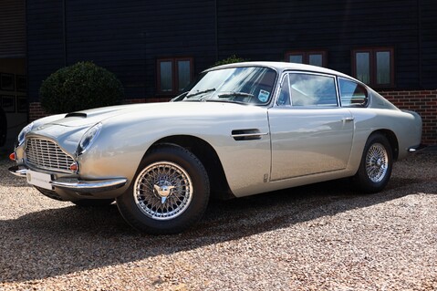 Aston Martin DB6  84