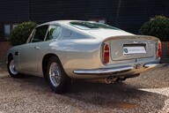 Aston Martin DB6  87