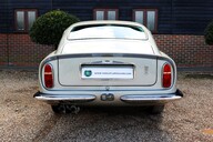 Aston Martin DB6  17