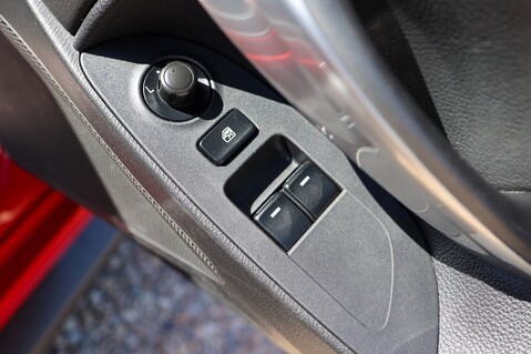 Abarth 124 Spider 1.4 MULTIAIR MANUAL 21