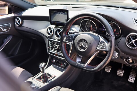 Mercedes-Benz CLA Class CLA200 AMG LINE 1.6 NIGHT EDITION PLUS MANUAL 22
