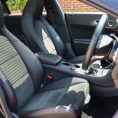 Mercedes-Benz CLA Class CLA200 AMG LINE 1.6 NIGHT EDITION PLUS MANUAL 1