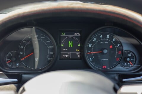Maserati Granturismo MC 4.7 V8 17