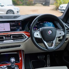 BMW Alpina XB7 4.4 V8 6 SEAT 1