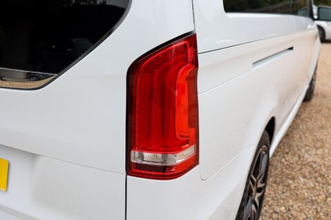 Mercedes-Benz V Class V220D 2.1 AMG LINE 7 SEAT 46