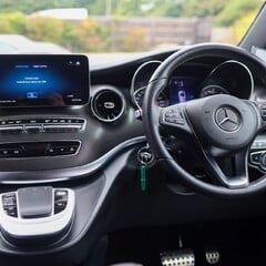 Mercedes-Benz V Class V220D 2.1 AMG LINE 7 SEAT 2