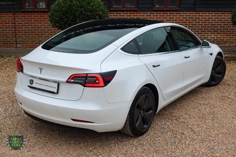 Tesla Model 3 LONG RANGE AWD 45