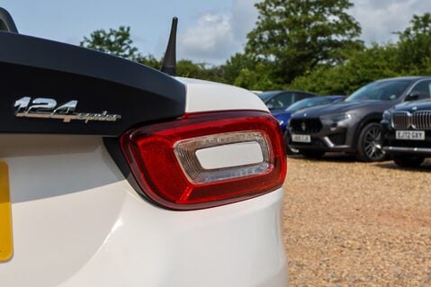 Abarth 124 Spider 1.4 MULTIAIR MANUAL HERITAGE PACK 49