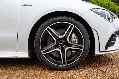 Mercedes-Benz CLA Class CLA35 AMG 2.0 4MATIC 11