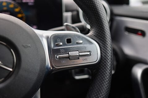 Mercedes-Benz CLA Class CLA35 AMG 2.0 4MATIC 27