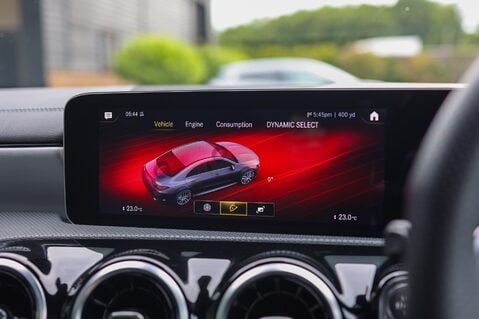 Mercedes-Benz CLA Class CLA35 AMG 2.0 4MATIC 24