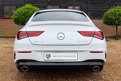 Mercedes-Benz CLA Class CLA35 AMG 2.0 4MATIC 8
