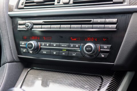 BMW M6 4.4 V8 CABRIOLET 21