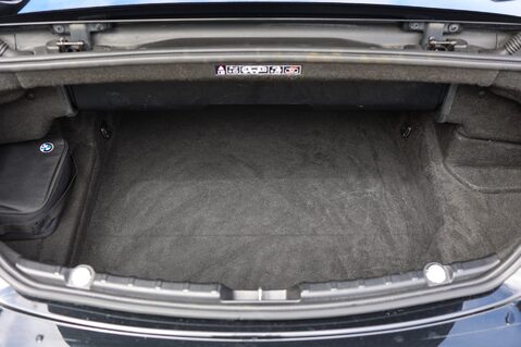 BMW M6 4.4 V8 CABRIOLET 38