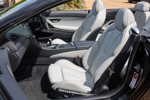 BMW M6 4.4 V8 CABRIOLET 4