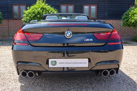 BMW M6 4.4 V8 CABRIOLET 10