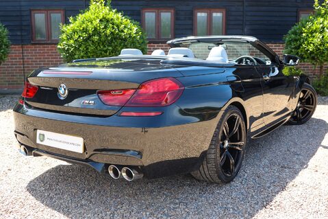 BMW M6 4.4 V8 CABRIOLET 59