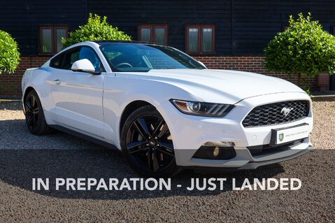 Ford Mustang 2.3 ECOBOOST AUTO 2
