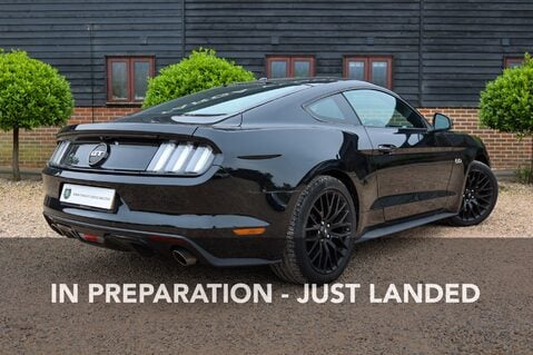 Ford Mustang GT 5.0 V8 MANUAL 2