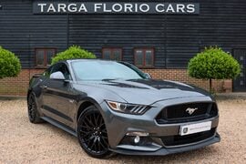 Ford Mustang GT 5.0 V8 MANUAL