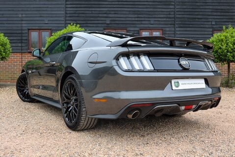 Ford Mustang GT 5.0 V8 MANUAL 9