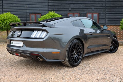 Ford Mustang GT 5.0 V8 MANUAL 11