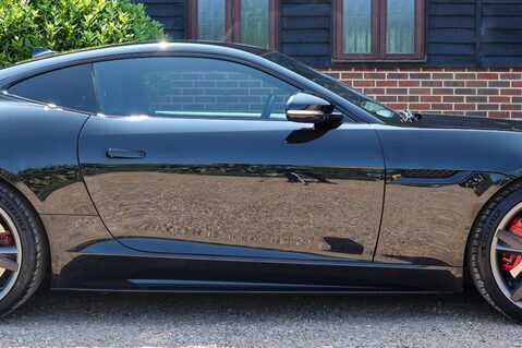 Jaguar F-Type 5.0 V8 R AWD 12