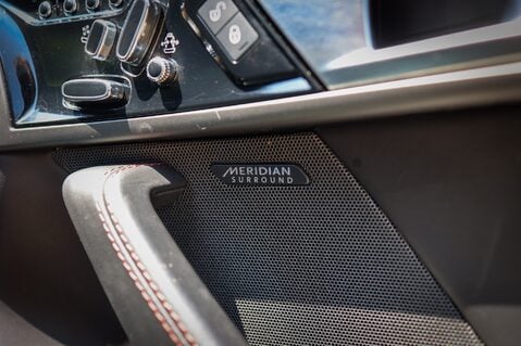Jaguar F-Type 5.0 V8 R AWD 17